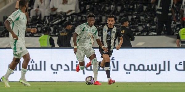 جماهير الأهلي ترد على استفزازات الشباب