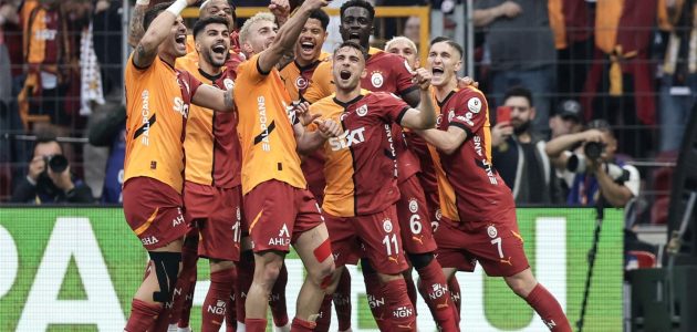 للمرة 25.. جالطة سراي يتوج بالدوري التركي